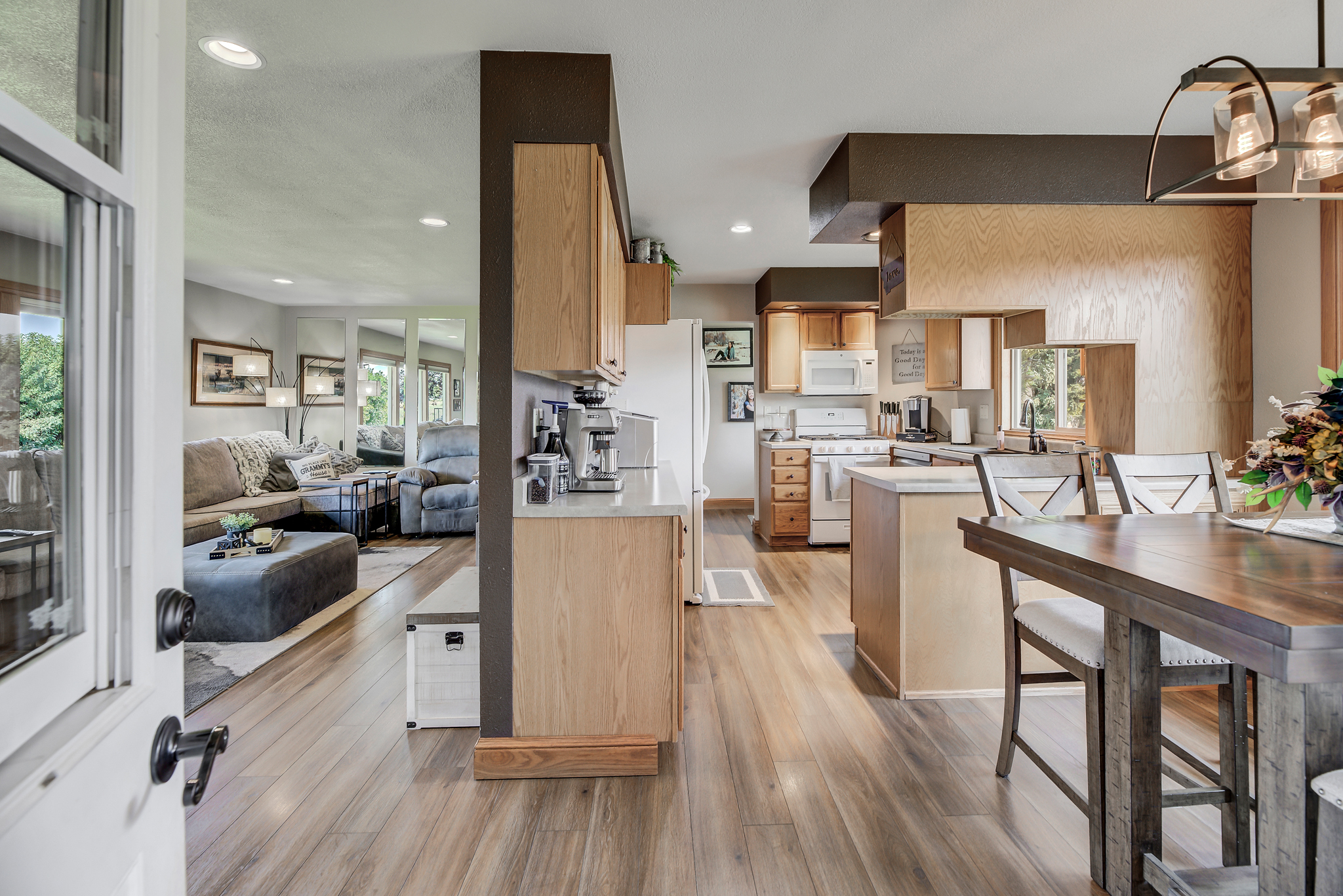 Helena, Montana, 59602, United States, 4 Bedrooms Bedrooms, ,3 BathroomsBathrooms,Residential,For Sale,1983426