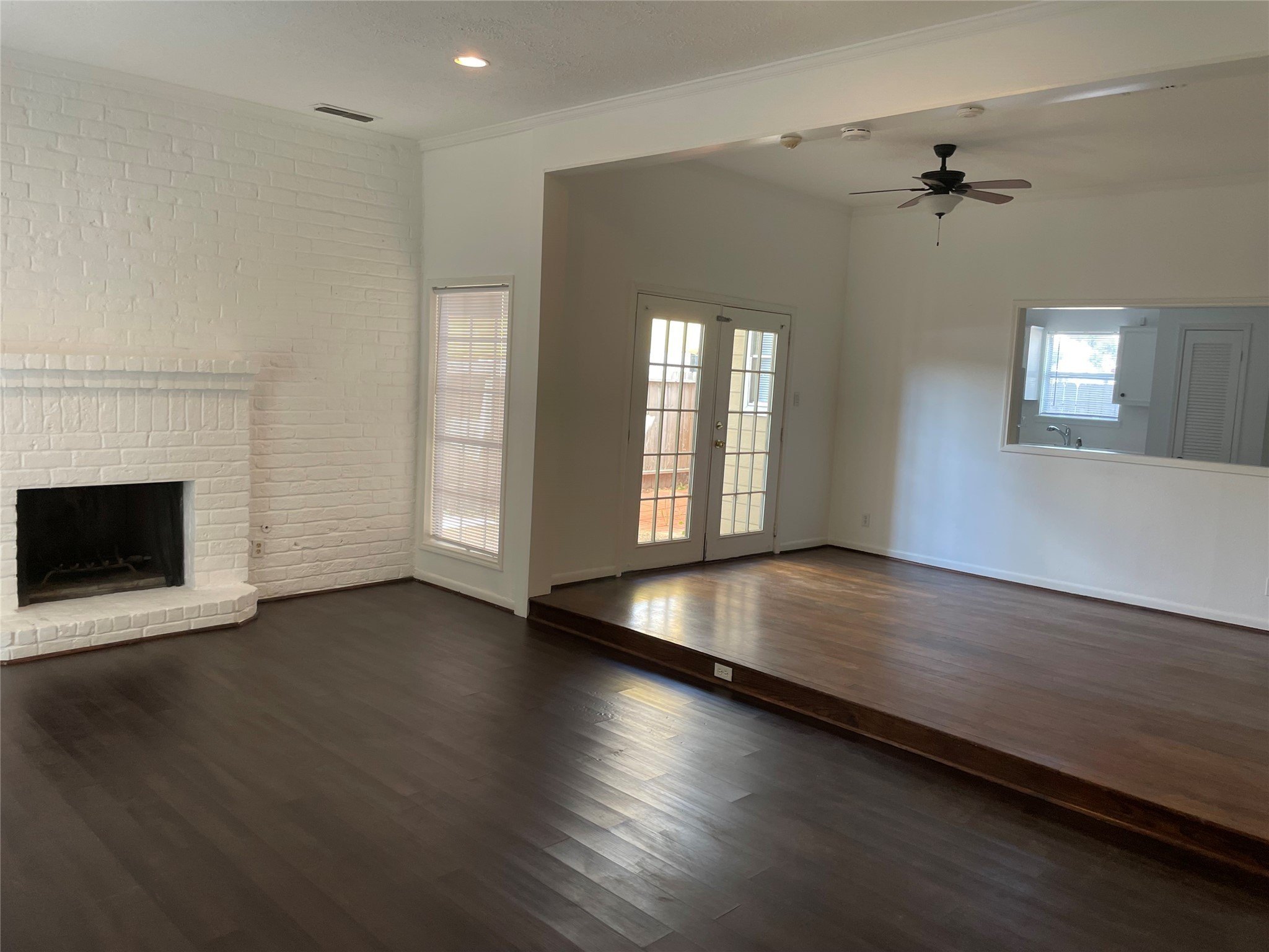 Houston, Texas, 77057, United States, 3 Bedrooms Bedrooms, ,3 BathroomsBathrooms,Residential,For Sale,1921662