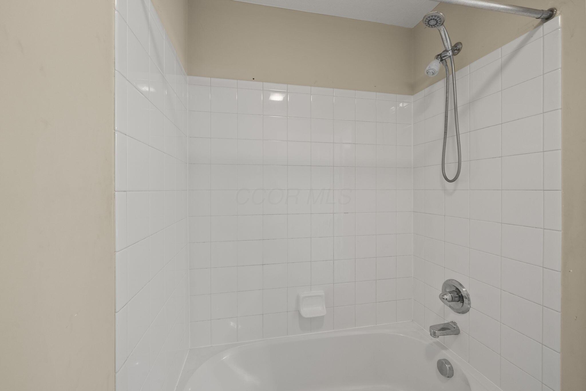 Powell, Ohio, 43065, United States, 5 Bedrooms Bedrooms, ,5 BathroomsBathrooms,Residential,For Sale,1988967