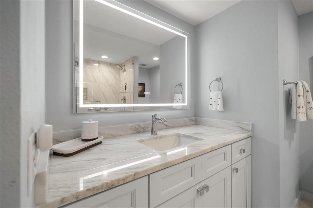 Belleair, Florida, 33756, United States, 2 Bedrooms Bedrooms, ,2 BathroomsBathrooms,Residential,For Sale,1877126