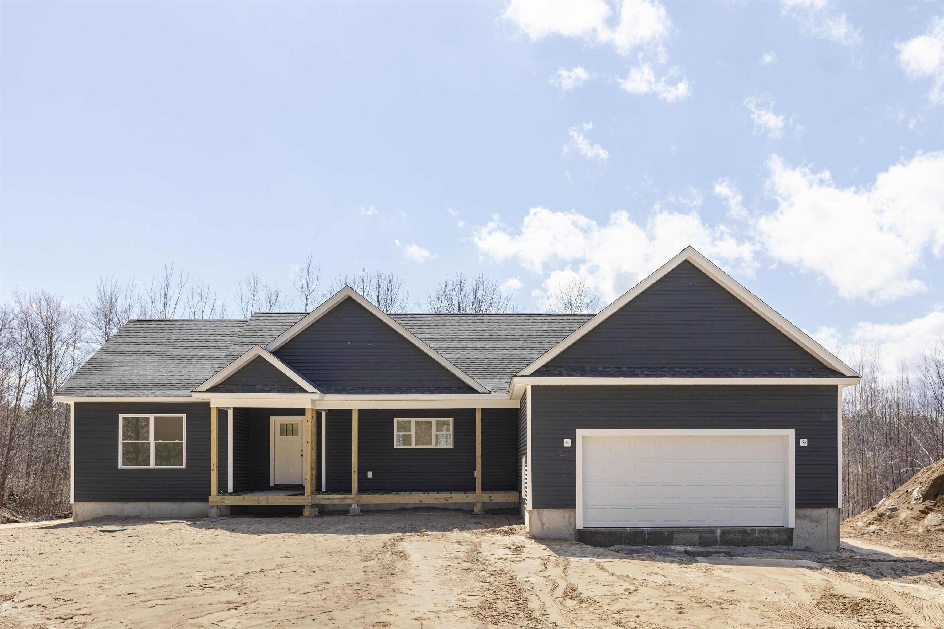 Lebanon, Maine, 04027, United States, 3 Bedrooms Bedrooms, ,3 BathroomsBathrooms,Residential,For Sale,1920819