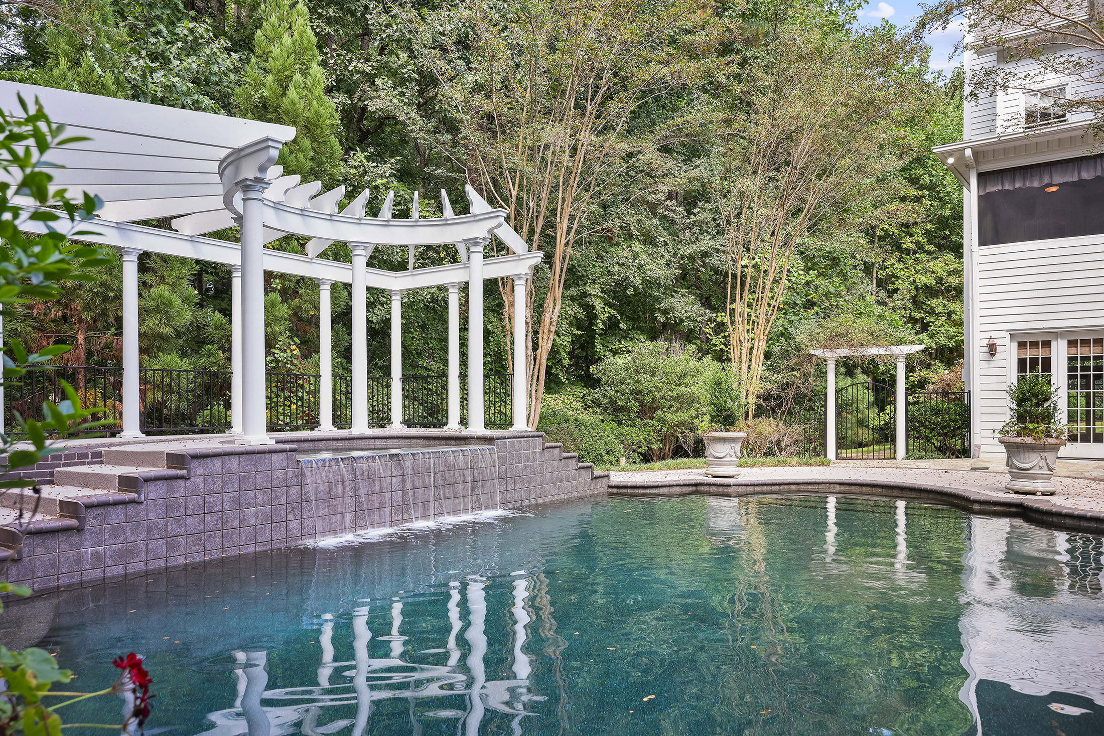  Stately Marietta Estate with Resort-Style Pool - 物件實景