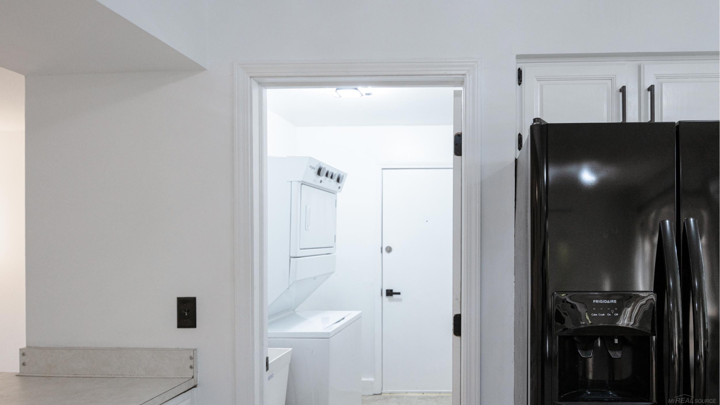 Columbus, Michigan, 48063, United States, 3 Bedrooms Bedrooms, ,3 BathroomsBathrooms,Residential,For Sale,1974296