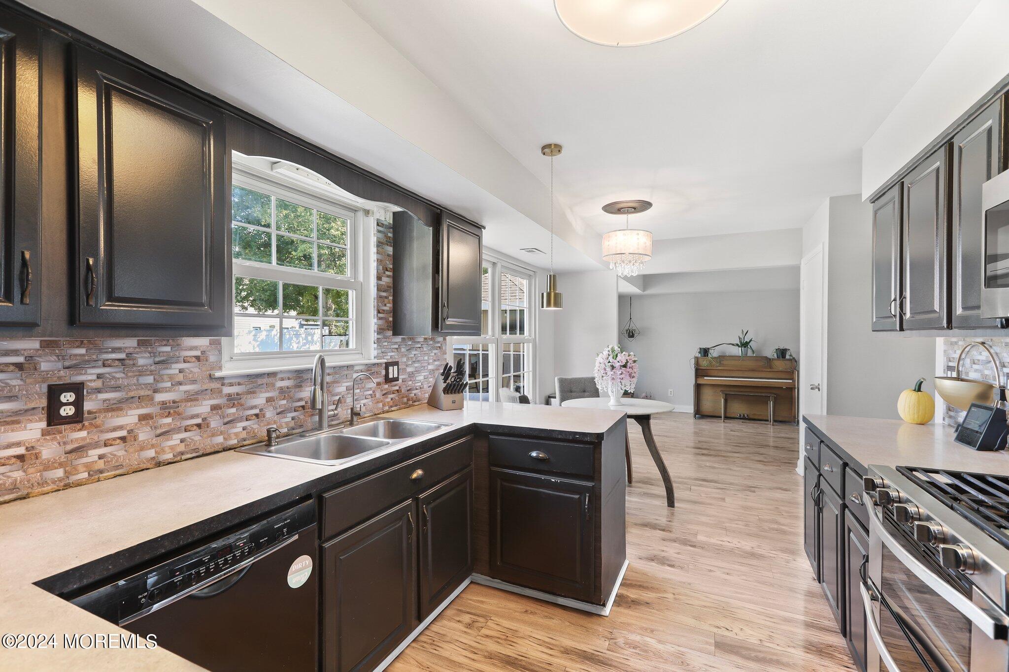 Howell, New Jersey, 07731, United States, 4 Bedrooms Bedrooms, ,3 BathroomsBathrooms,Residential,For Sale,1928001