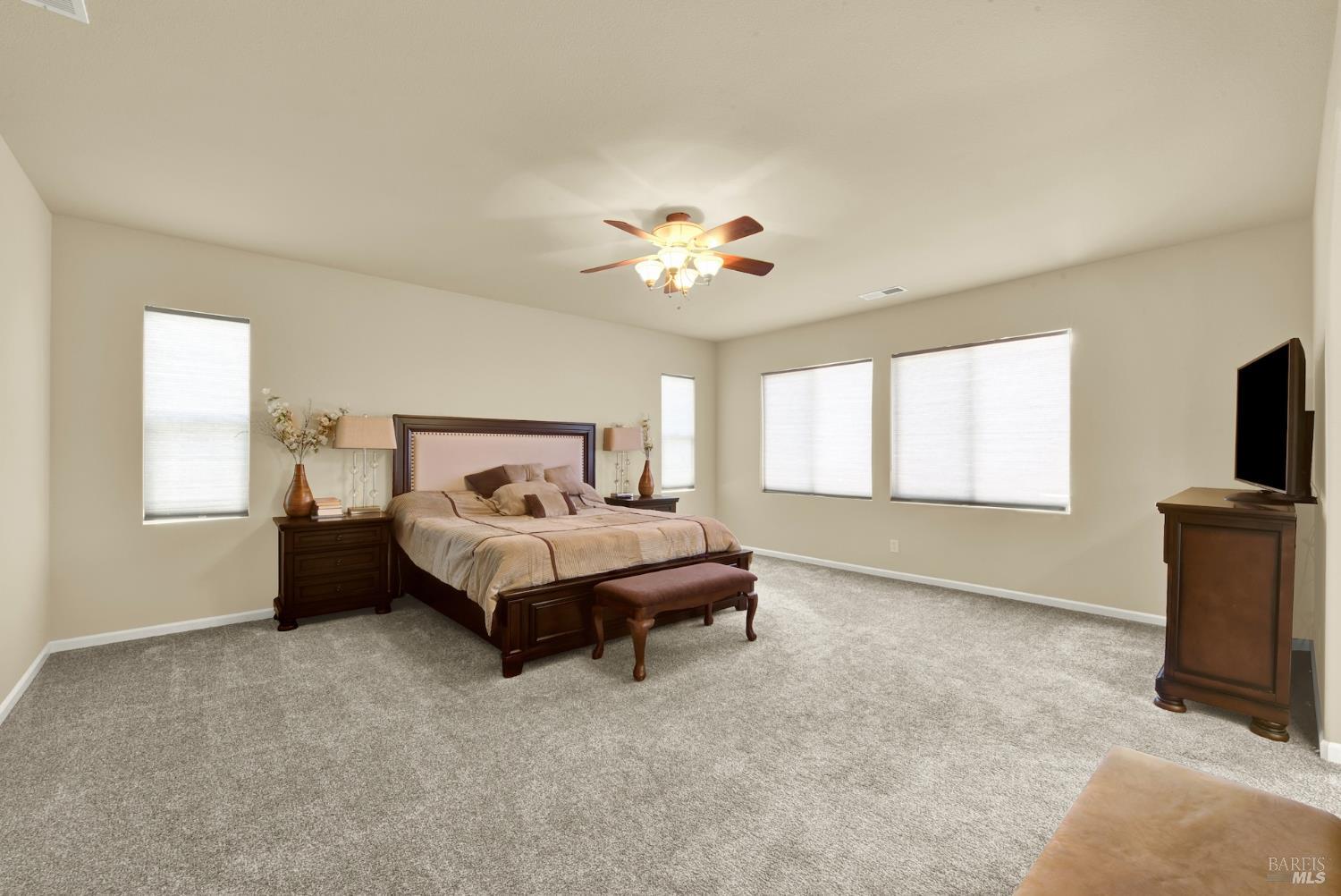 Fairfield, California, 94534, United States, 5 Bedrooms Bedrooms, ,4 BathroomsBathrooms,Residential,For Sale,1892919