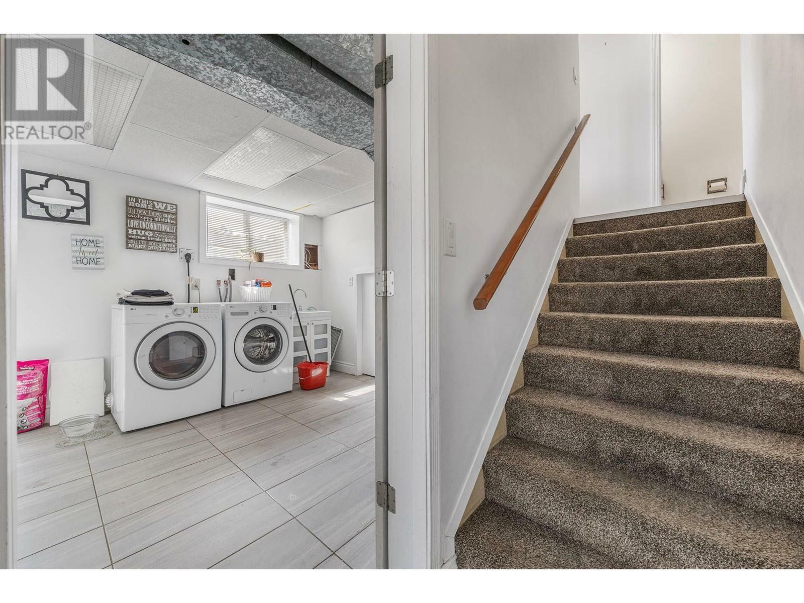 WEST KELOWNA, British Columbia, V1Z 1Z4, CA, 5 Bedrooms Bedrooms, ,1 BathroomBathrooms,Residential,For Sale,1836903