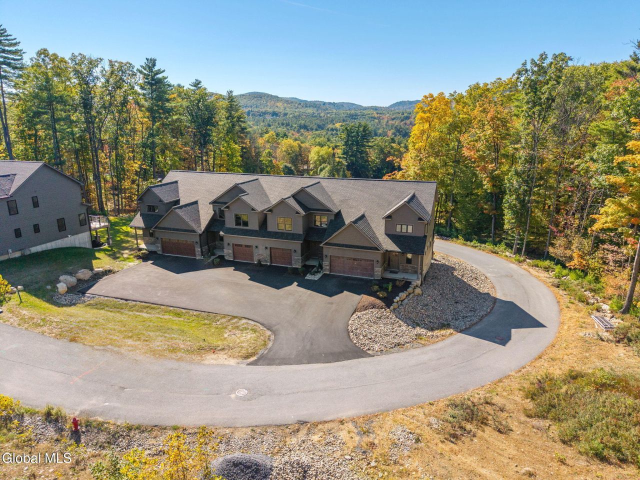 Lake George, New York, 12845, United States, 3 Bedrooms Bedrooms, ,3 BathroomsBathrooms,Residential,For Sale,1960520