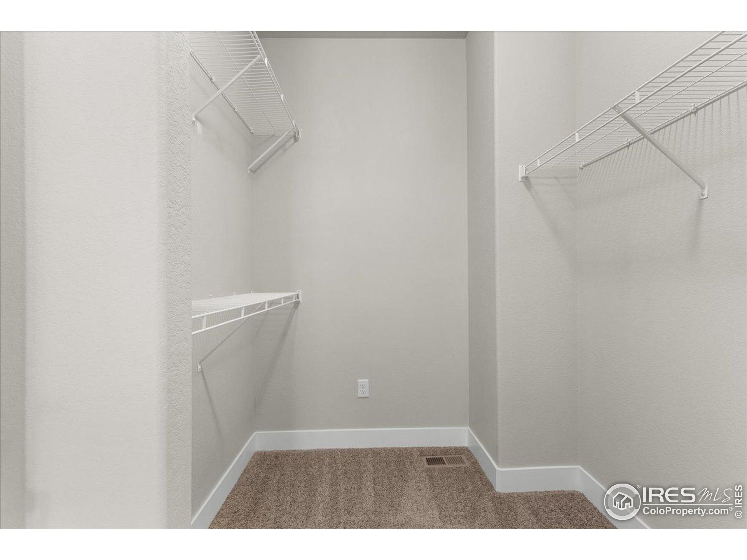 Severance, Colorado, 80550, United States, 5 Bedrooms Bedrooms, ,2 BathroomsBathrooms,Residential,For Sale,1910375
