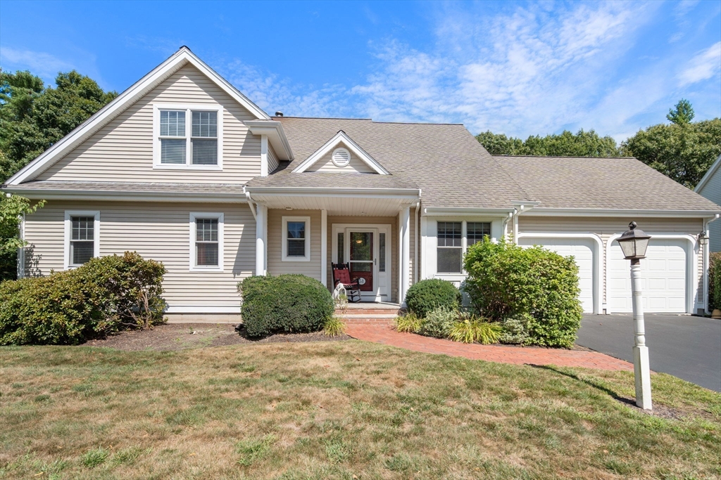 Kingston, Massachusetts, 02364, United States, 2 Bedrooms Bedrooms, ,3 BathroomsBathrooms,Residential,For Sale,1932418