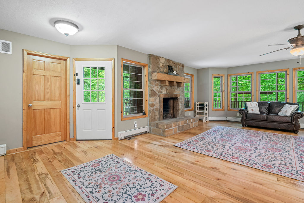 Marengo, Ohio, 43334, United States, 5 Bedrooms Bedrooms, ,3 BathroomsBathrooms,Residential,For Sale,2048859
