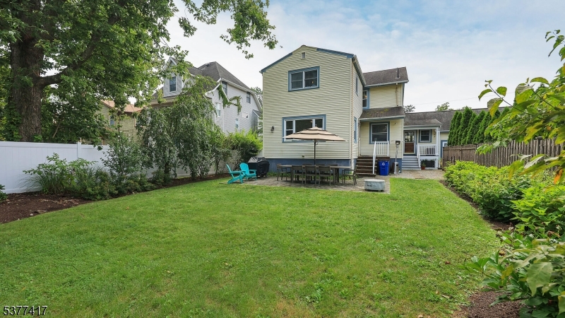 Westfield Town, New Jersey, 07090, United States, 4 Bedrooms Bedrooms, ,3 BathroomsBathrooms,Residential,For Sale,1941092