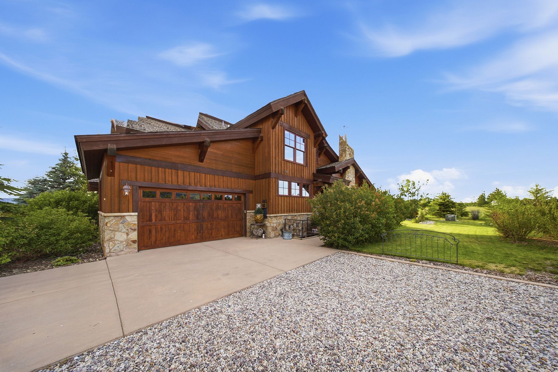  Luxury Home with Oversized Lot - 物件實景
