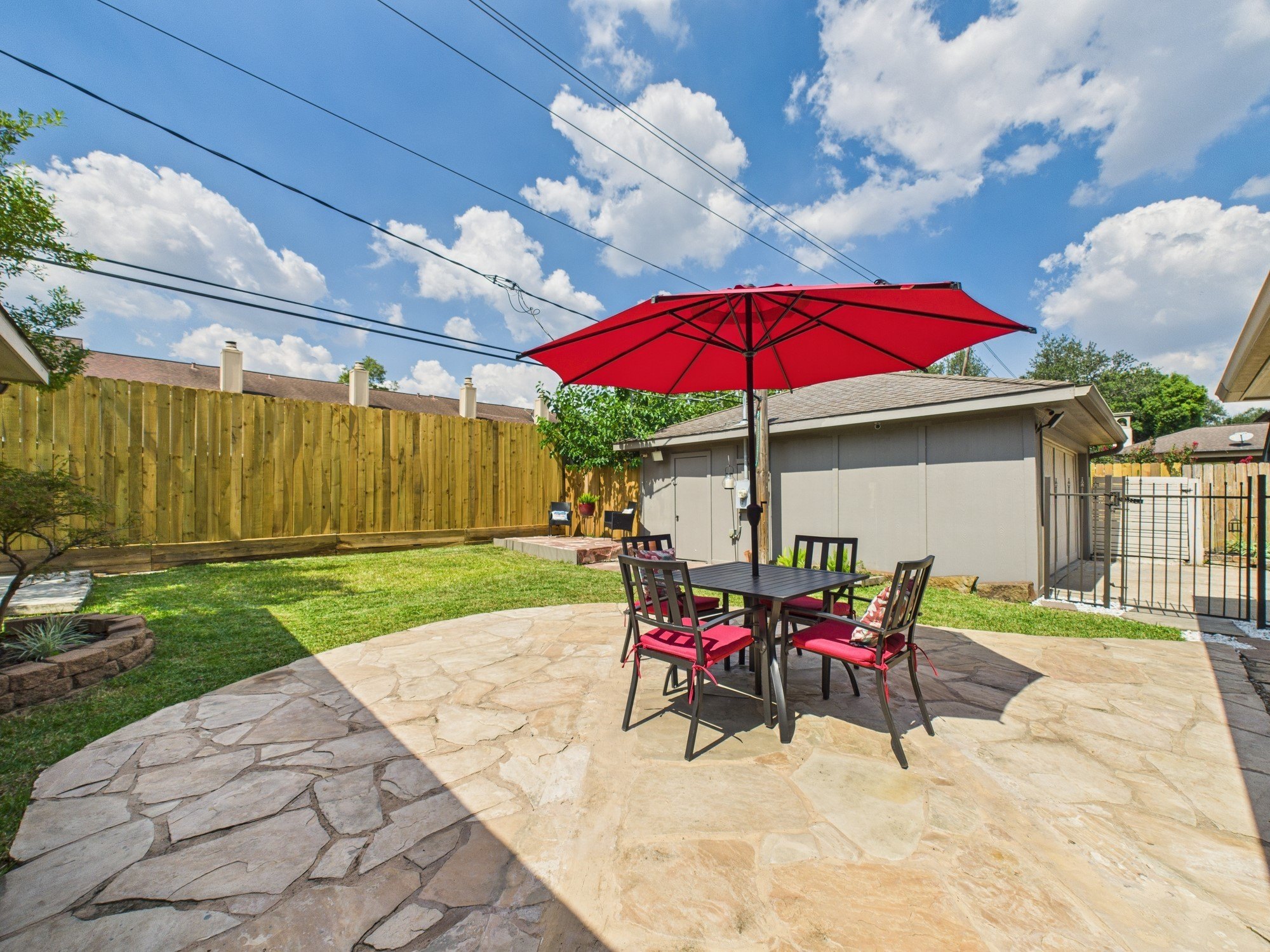 Houston, Texas, 77056, United States, 3 Bedrooms Bedrooms, ,3 BathroomsBathrooms,Residential,For Sale,1984170