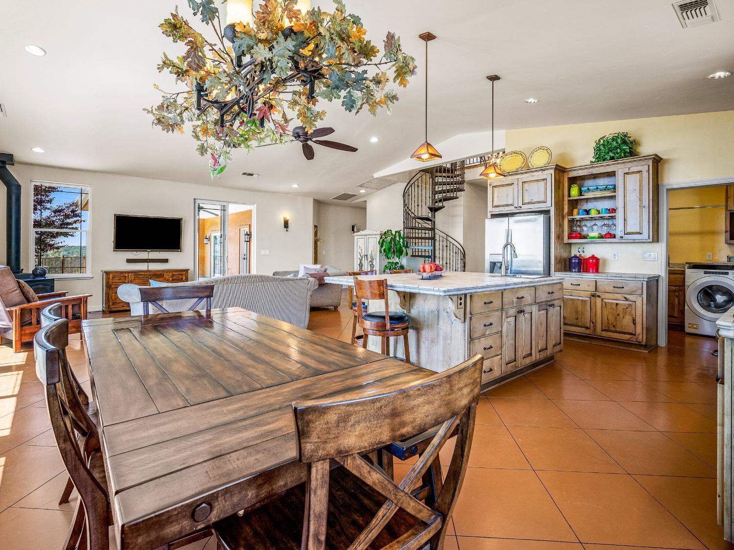 Placerville, California, 95667, United States, 3 Bedrooms Bedrooms, ,3 BathroomsBathrooms,Residential,For Sale,1979822