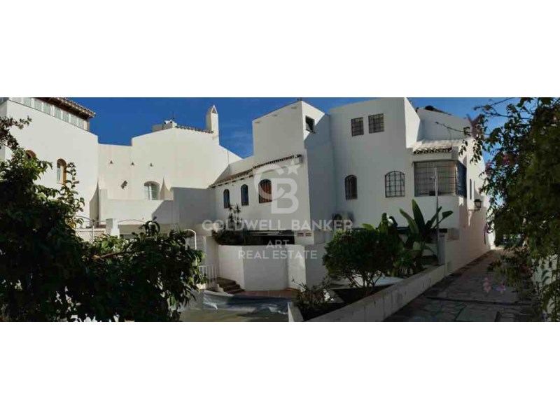 M?laga, Marbella, Nueva Andaluc?a M?laga, Marbella, Marbella, Andalusia, ES, 5 Bedrooms Bedrooms, ,4 BathroomsBathrooms,Residential,For Sale,M?laga, Marbella, Nueva Andaluc?a M?laga, Marbella,1675321