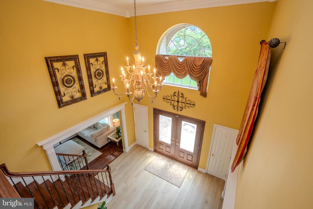 Monroe Township, New Jersey, 08831, United States, 5 Bedrooms Bedrooms, ,4 BathroomsBathrooms,Residential,For Sale,1895133