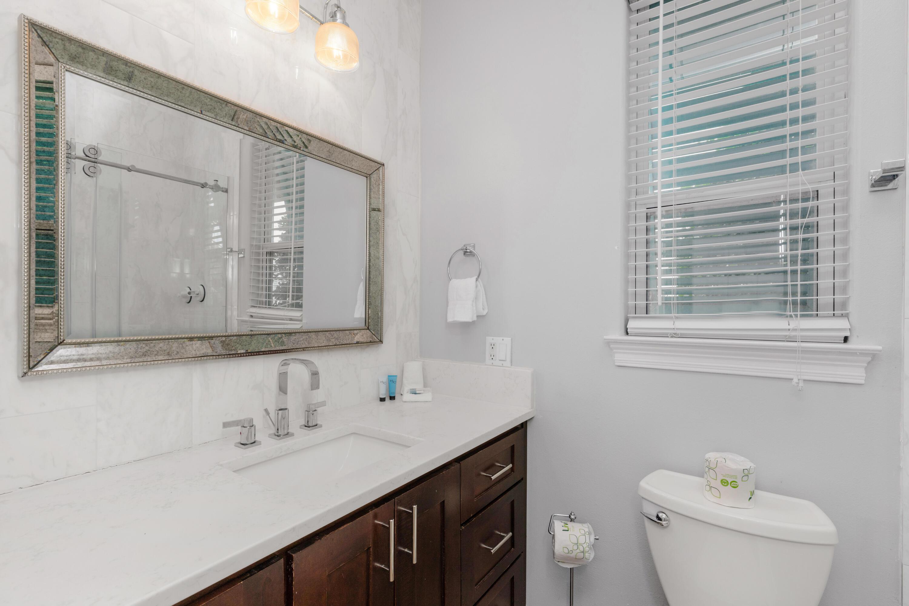 Destin, Florida, 32541, United States, 4 Bedrooms Bedrooms, ,4 BathroomsBathrooms,Residential,For Sale,1984209