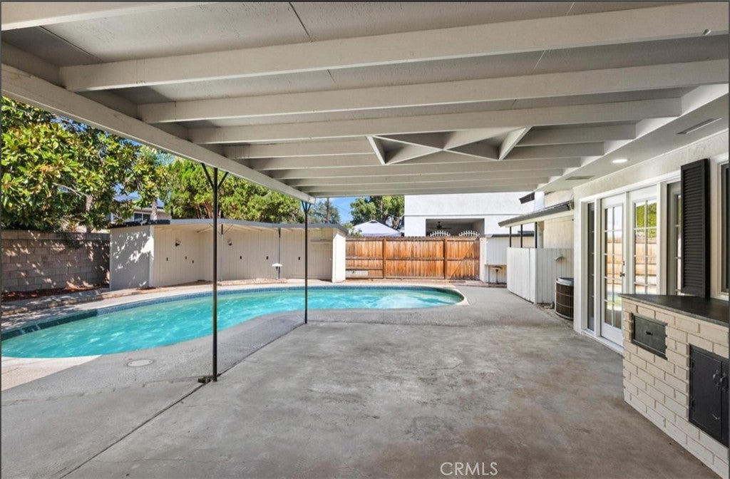 Redlands, California, 92374, United States, 3 Bedrooms Bedrooms, ,2 BathroomsBathrooms,Residential,For Sale,1984483