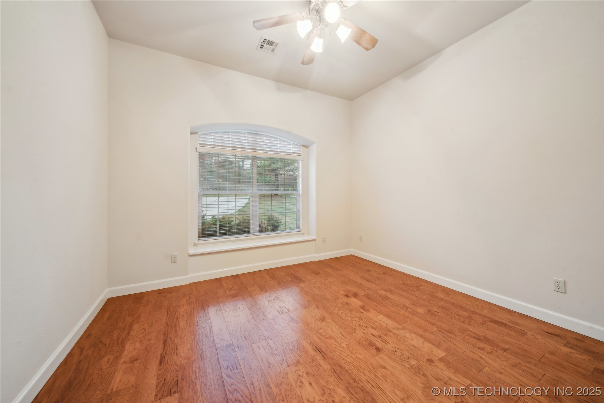 Tulsa, Oklahoma, 74145, United States, 5 Bedrooms Bedrooms, ,4 BathroomsBathrooms,Residential,For Sale,1758720