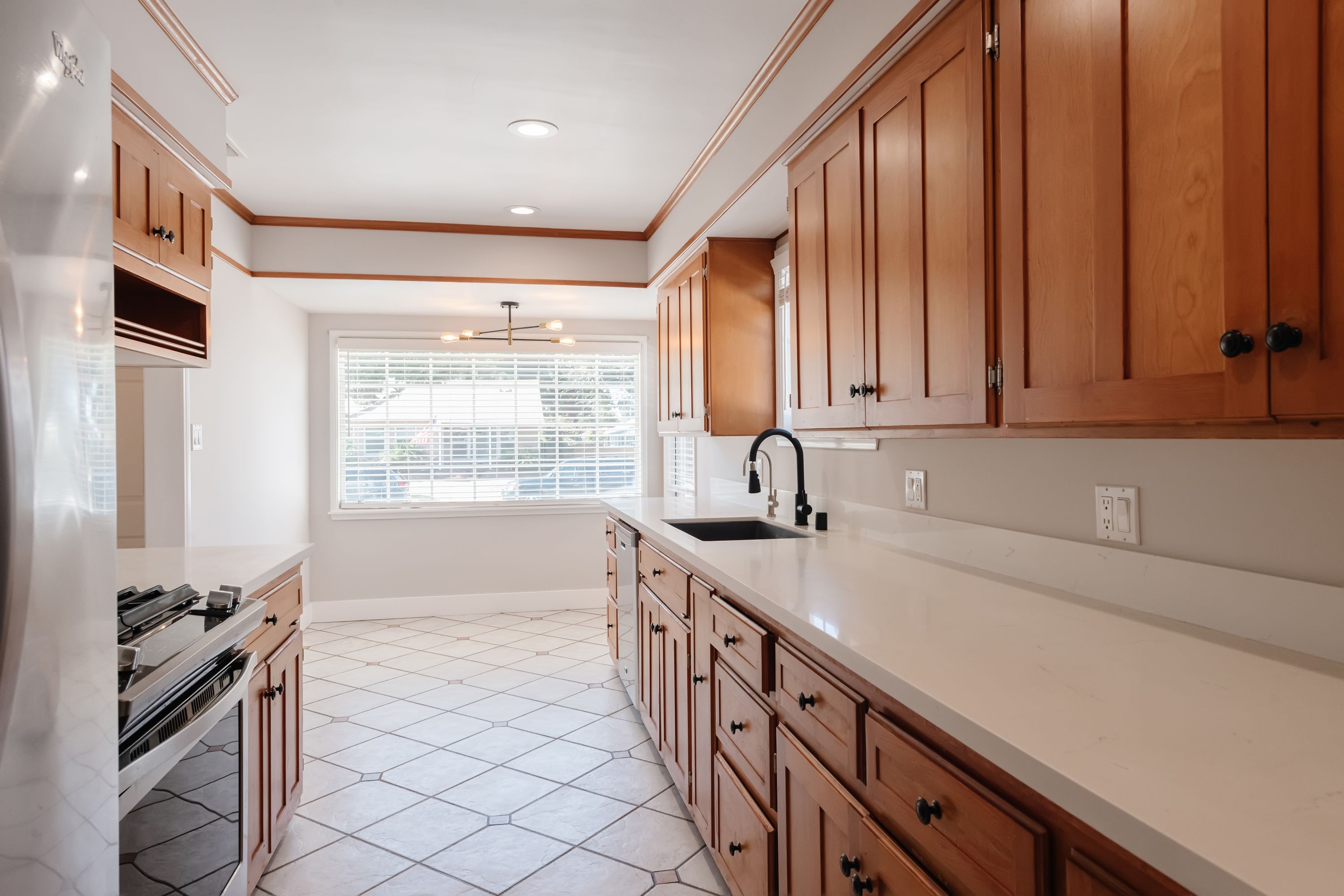  3651 West 147th Street, Hawthorne, CA 90250 - 物件實景