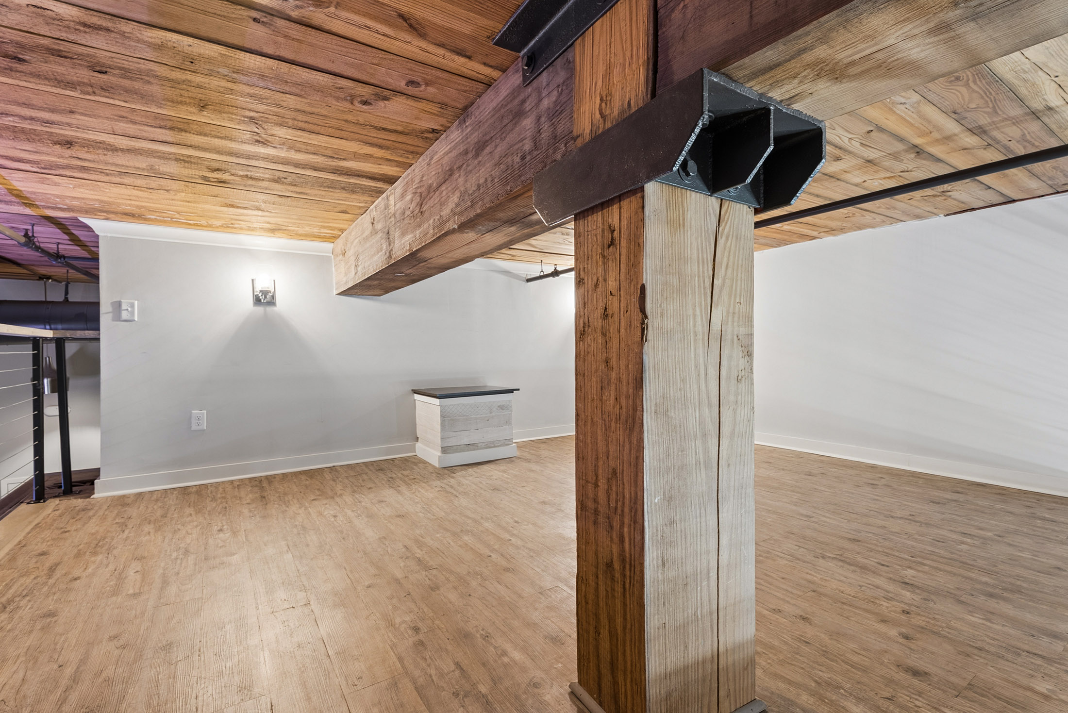  Rare One Bedroom with Loft in Historic Stacks - 物件實景