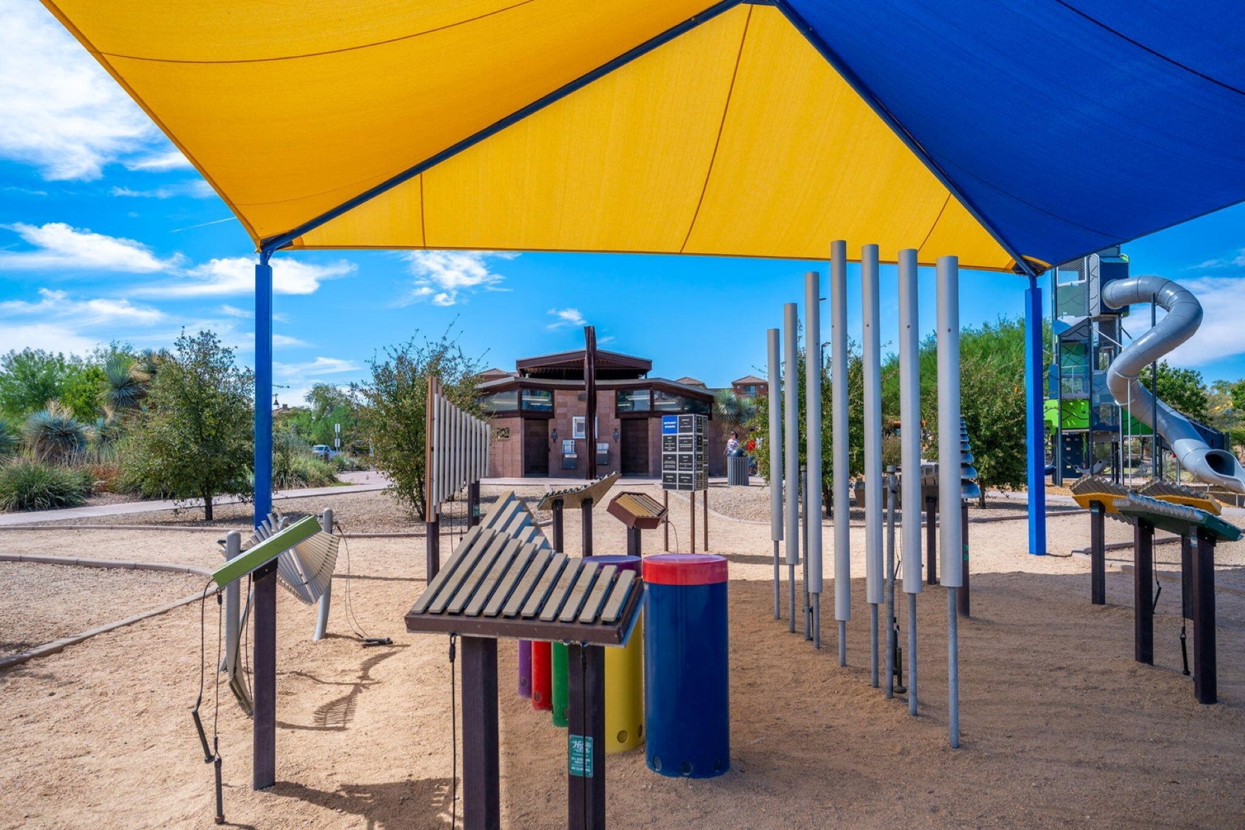  15618 E Cactus Drive  Fountain Hills, AZ - 物件實景