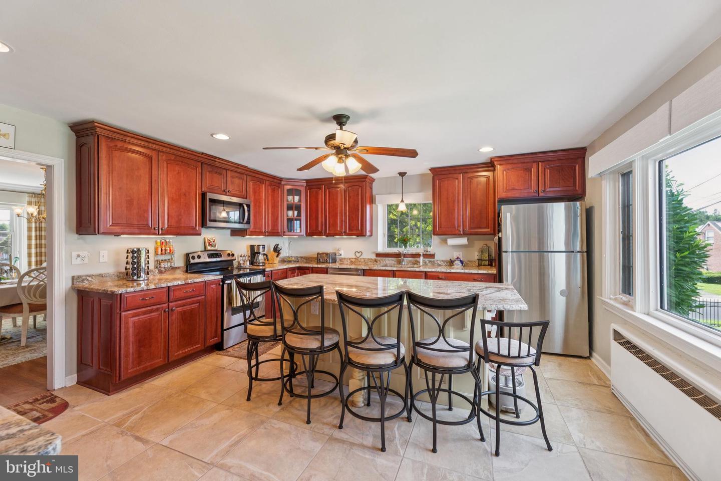 Drexel Hill, Pennsylvania, 19026, United States, 5 Bedrooms Bedrooms, ,6 BathroomsBathrooms,Residential,For Sale,1934182