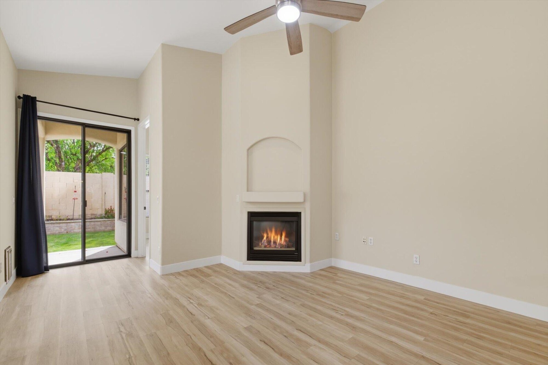  6535 N 14th Place  Phoenix, AZ - 物件實景