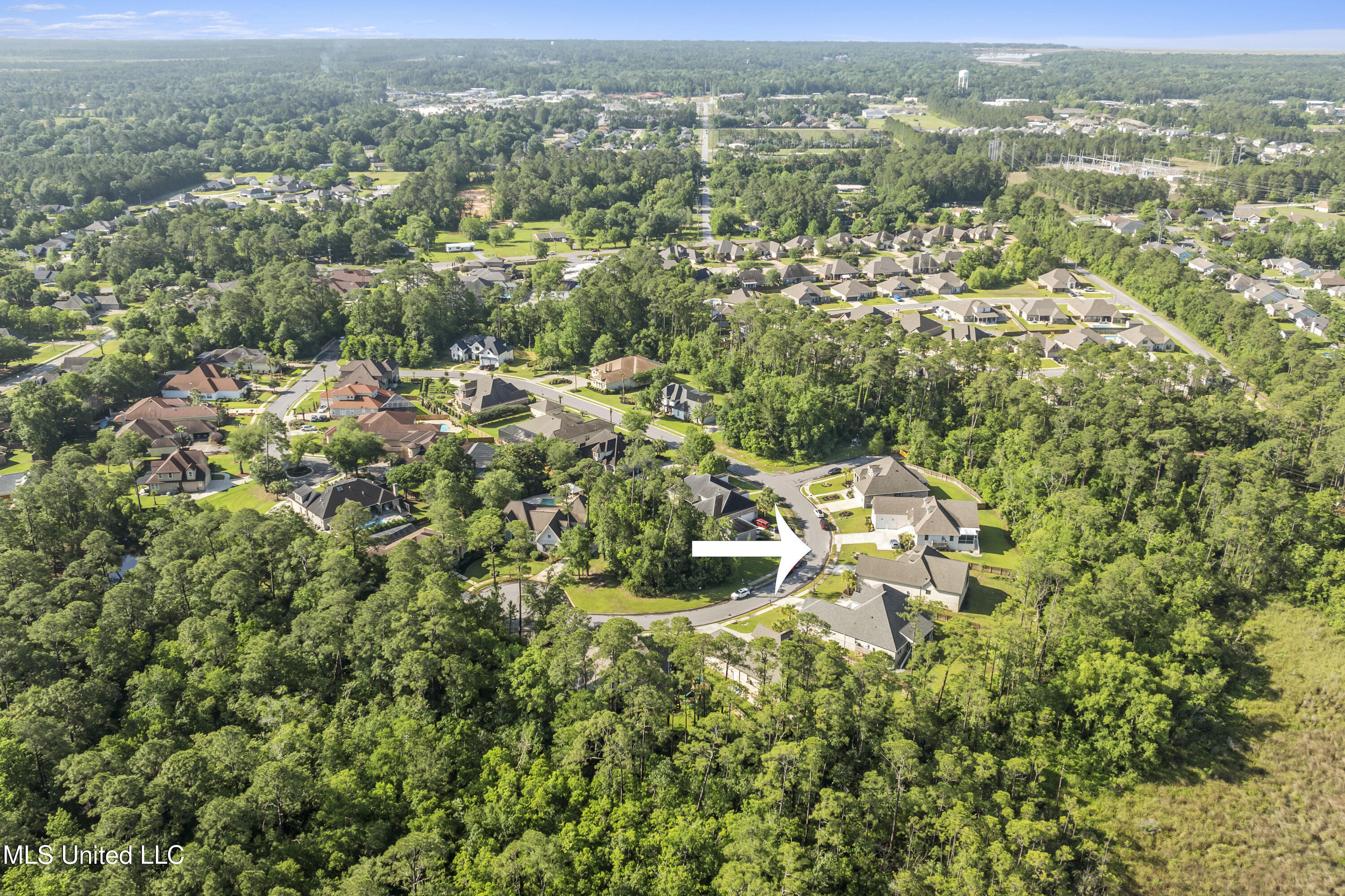 Ocean Springs, Mississippi, 39564, United States, 5 Bedrooms Bedrooms, ,3 BathroomsBathrooms,Residential,For Sale,1805037