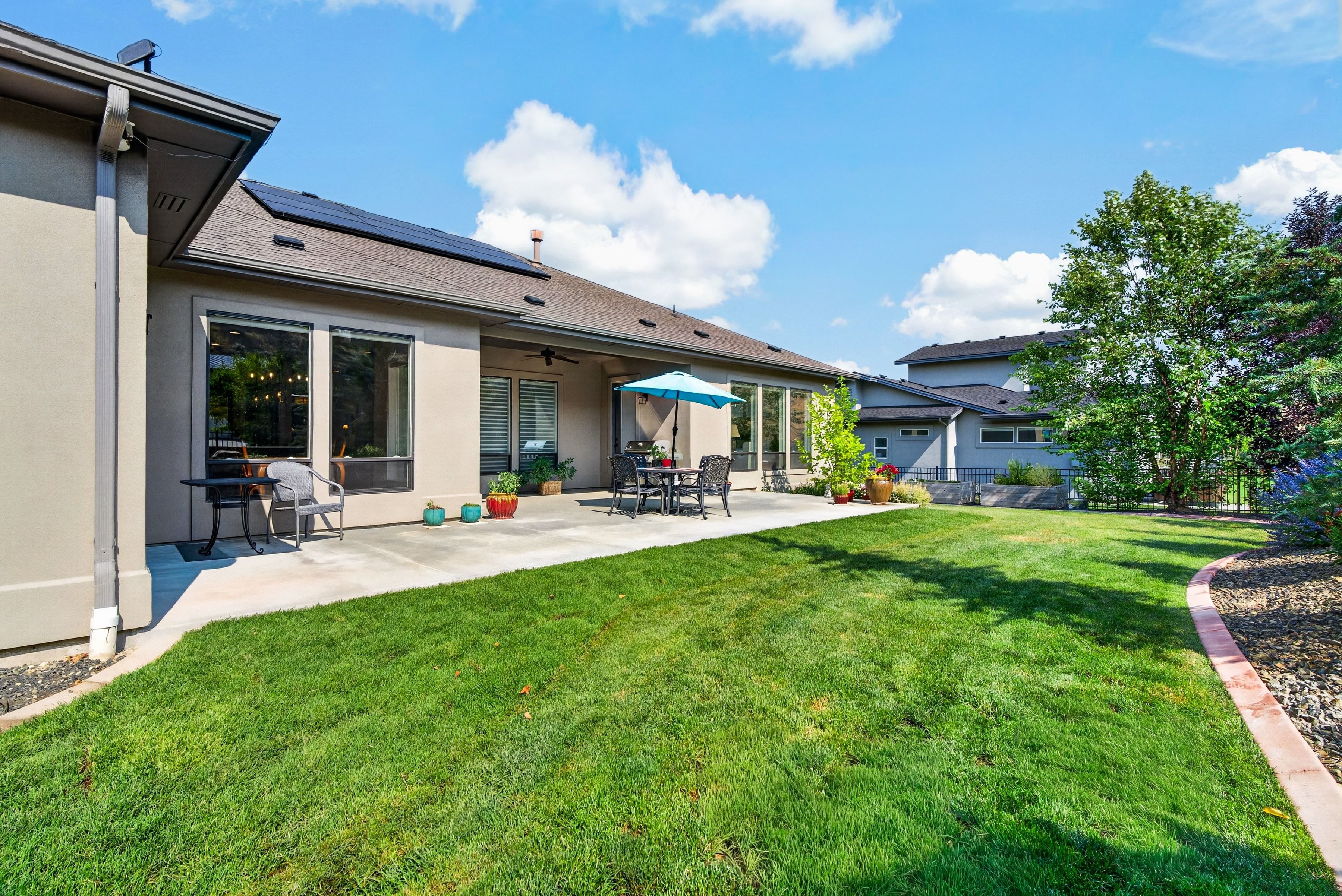  Elegant Single-Level Retreat Near Golf Course - 物件實景