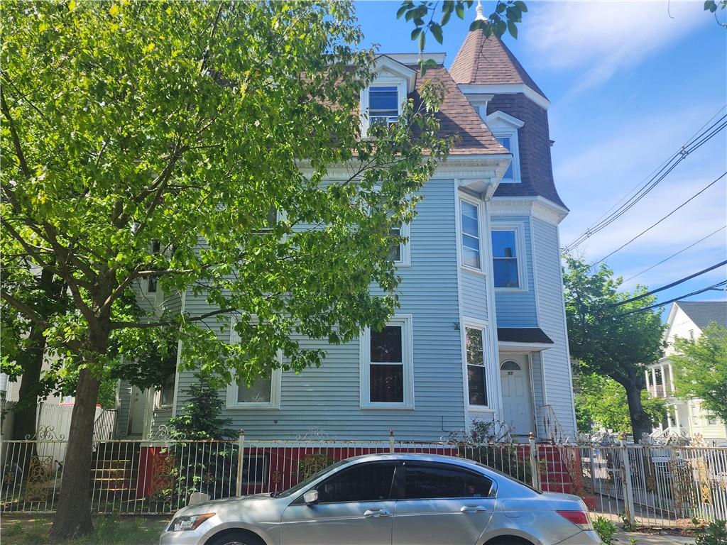 Providence, Rhode Island, 02907, United States, 9 Bedrooms Bedrooms, ,5 BathroomsBathrooms,Residential,For Sale,1930553