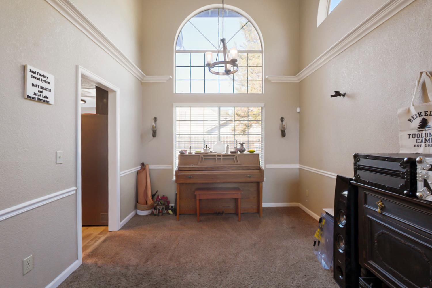 Modesto, California, 95355, United States, 4 Bedrooms Bedrooms, ,3 BathroomsBathrooms,Residential,For Sale,1981572