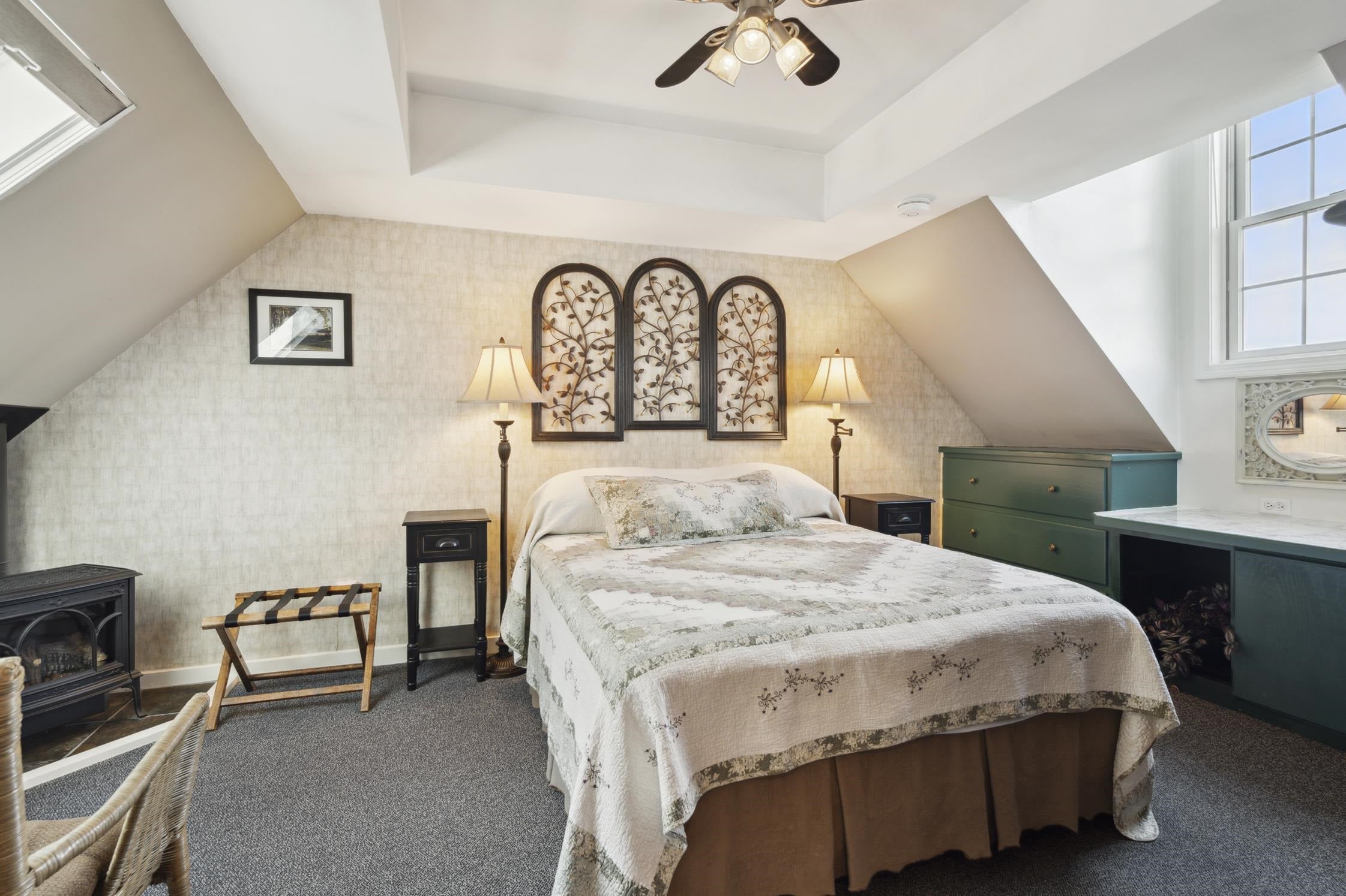 Bristol, New Hampshire, 03222, United States, 8 Bedrooms Bedrooms, ,5 BathroomsBathrooms,Residential,For Sale,1883549