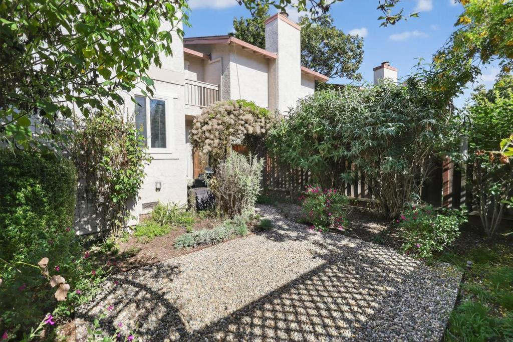 San Jose, California, 95136, United States, 2 Bedrooms Bedrooms, ,3 BathroomsBathrooms,Residential,For Sale,1985646