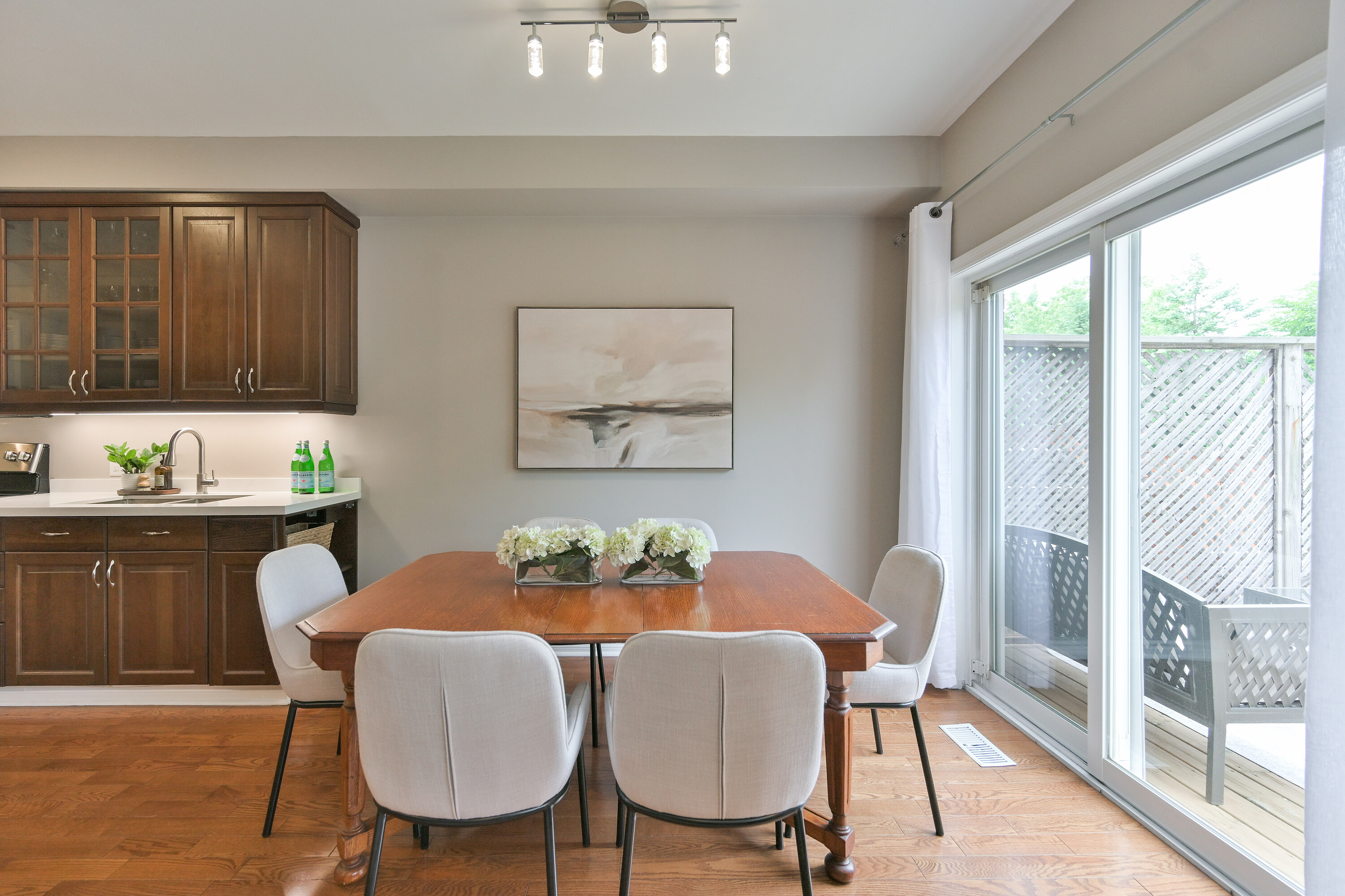  Elegant Brownstone Townhome - 物件實景