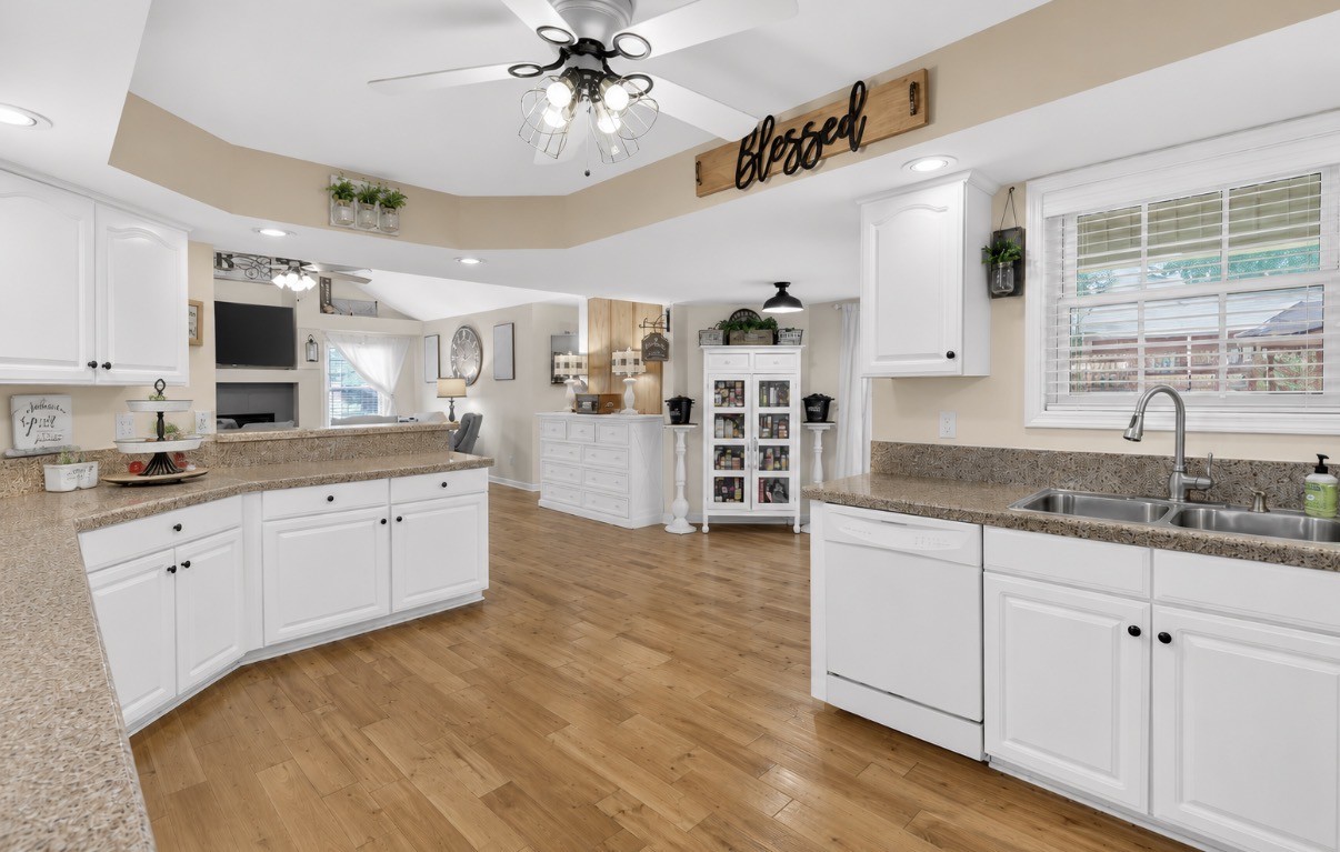 Redstone Dr, Gallatin, TN 37066 #1