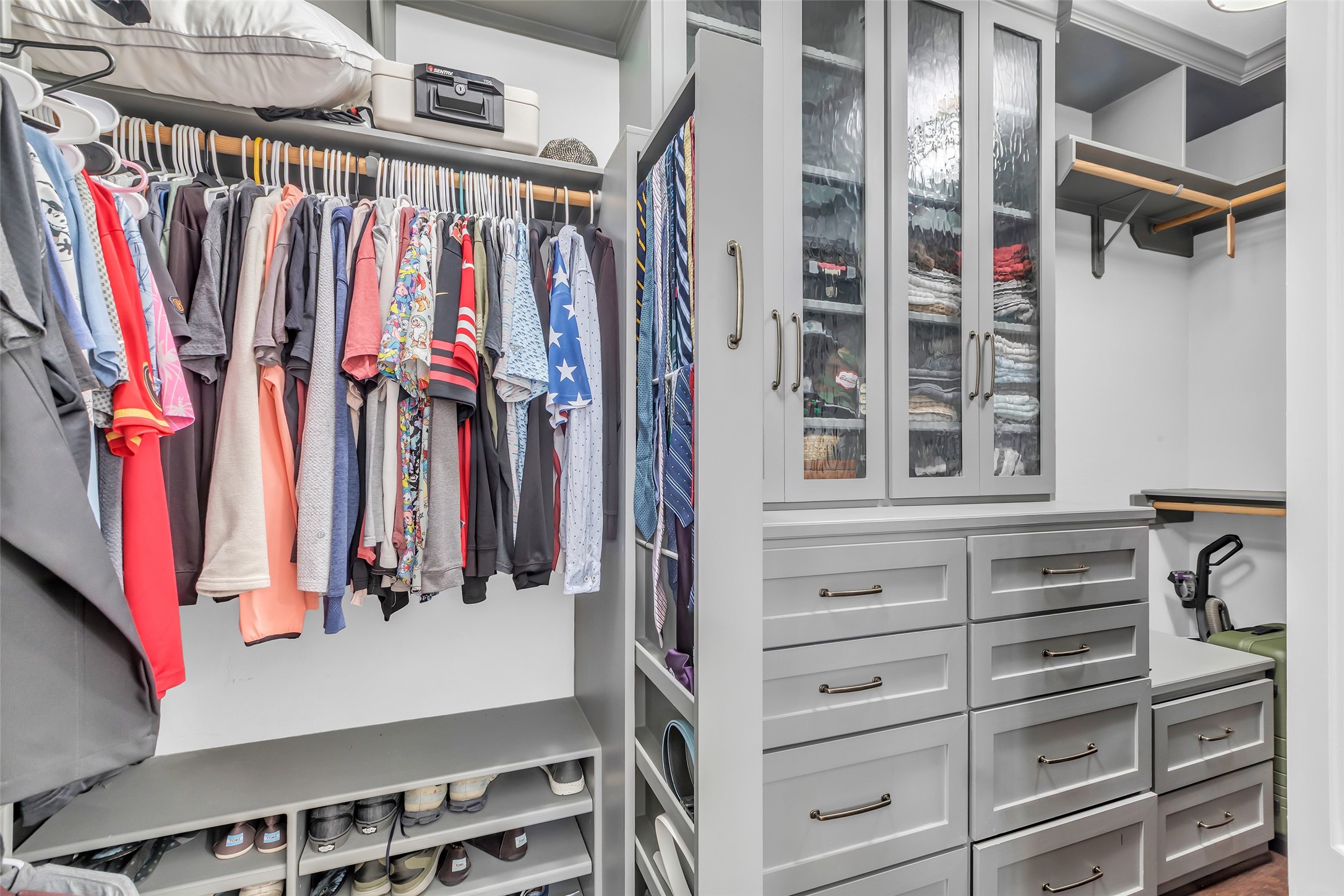 The Woodlands, Texas, 77354, United States, 6 Bedrooms Bedrooms, ,7 BathroomsBathrooms,Residential,For Sale,2001966