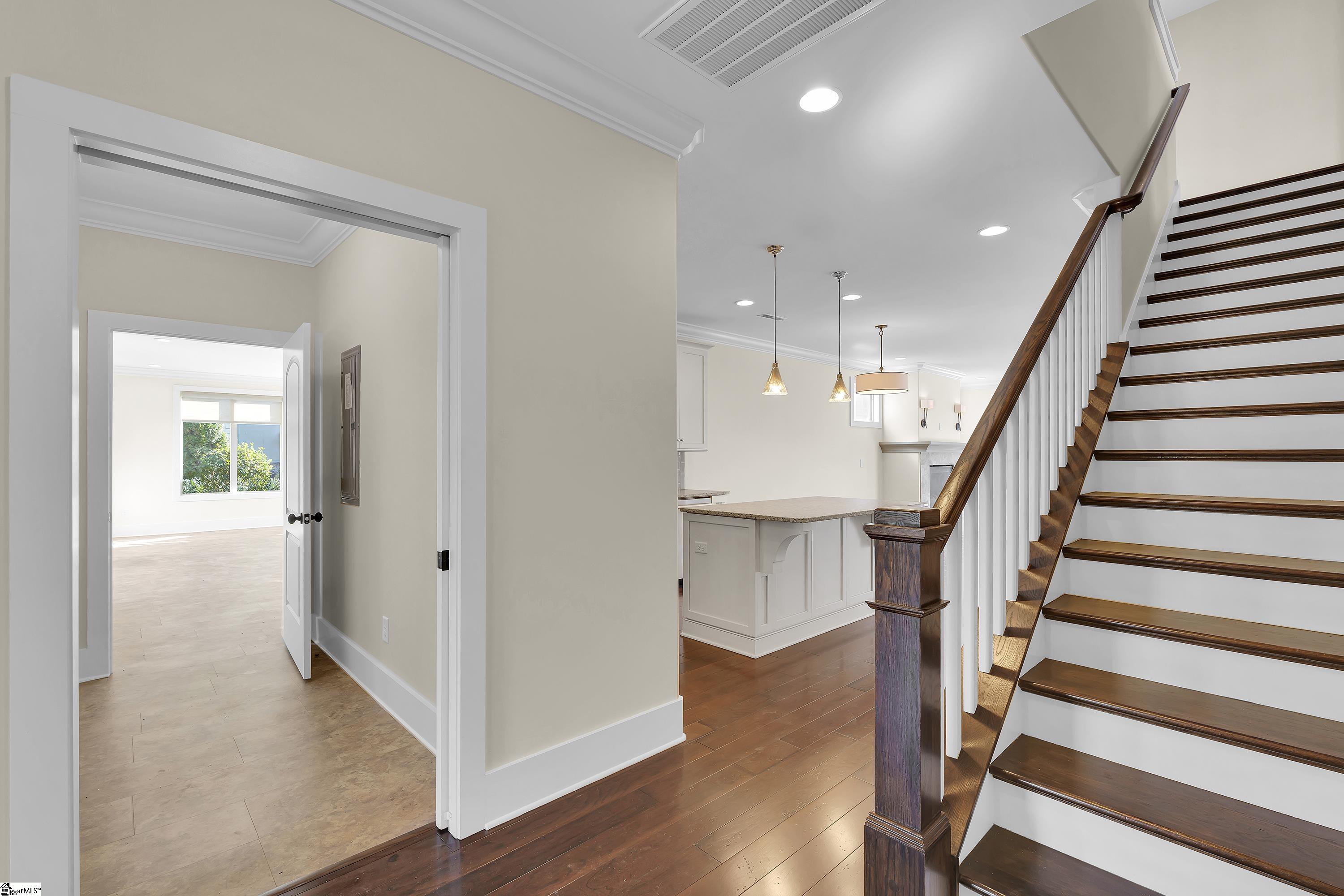 Piedmont, South Carolina, 29673, United States, 4 Bedrooms Bedrooms, ,4 BathroomsBathrooms,Residential,For Sale,2002140