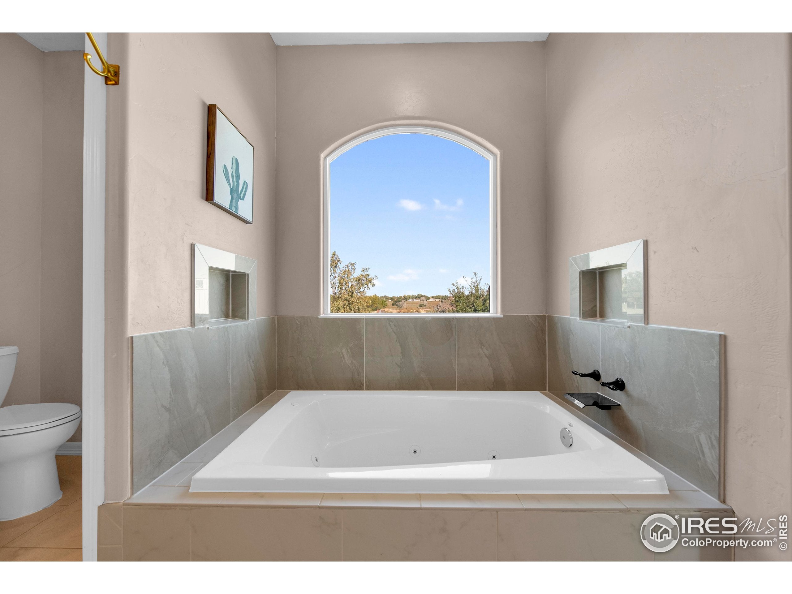 Fort Morgan, Colorado, 80701, United States, 3 Bedrooms Bedrooms, ,4 BathroomsBathrooms,Residential,For Sale,1982618