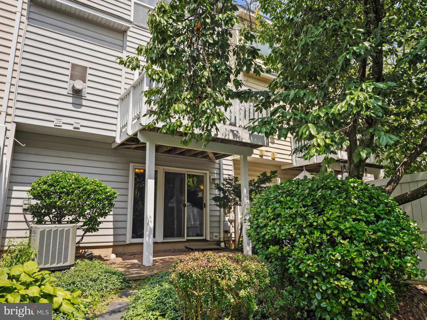 Reston, Virginia, 20190, United States, 3 Bedrooms Bedrooms, ,4 BathroomsBathrooms,Residential,For Sale,1901869
