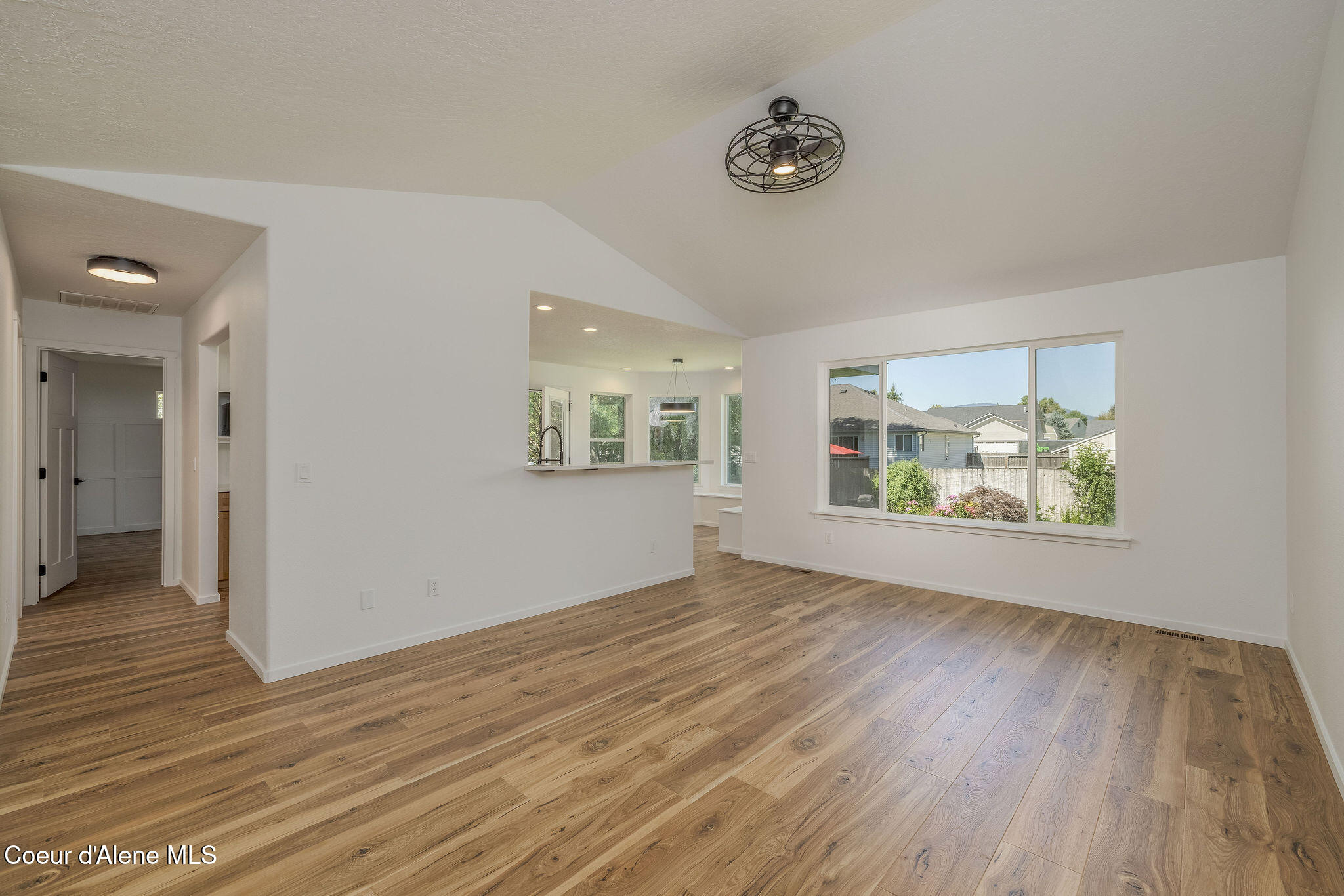 Hayden, Idaho, 83835, United States, 3 Bedrooms Bedrooms, ,Residential,For Sale,2003524