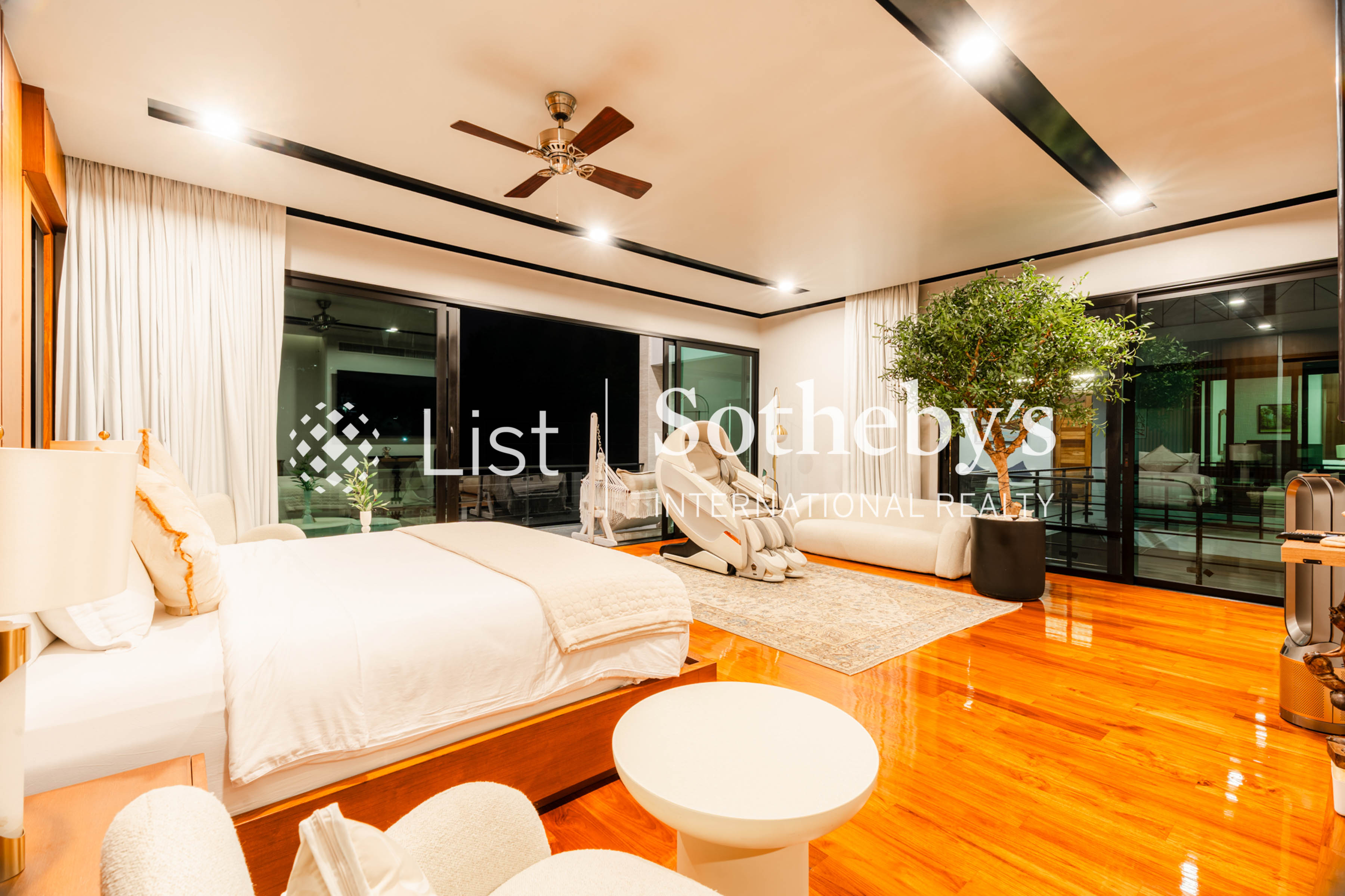  Nai Harn Baan Bua  Baan Project Komuth (Courtyard loft villa) - 物件實景