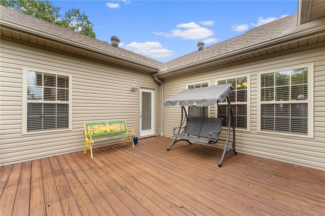 Bella Vista, Arkansas, 72715, United States, 3 Bedrooms Bedrooms, ,4 BathroomsBathrooms,Residential,For Sale,1942252