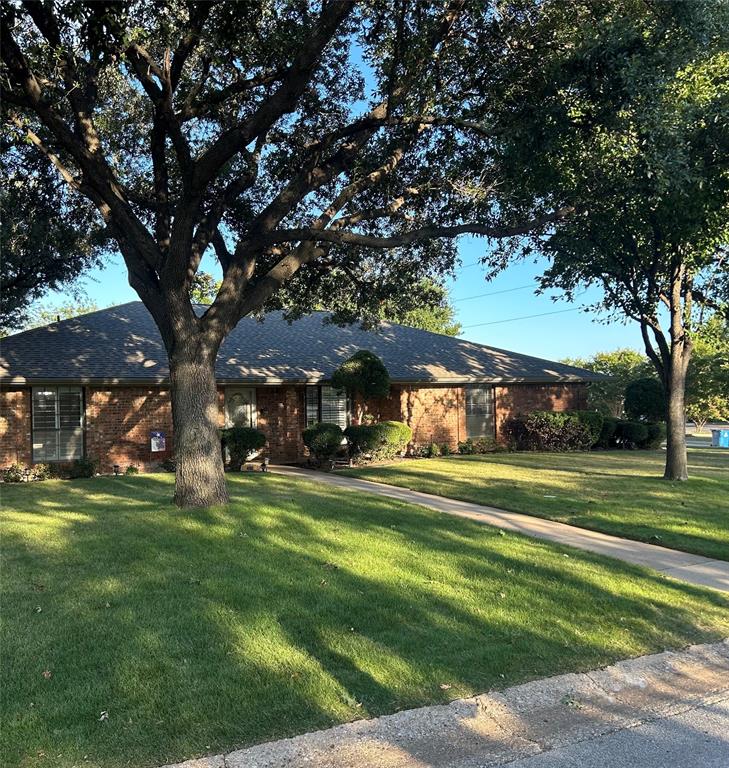 Highland Village, Texas, 75077, United States, 4 Bedrooms Bedrooms, ,2 BathroomsBathrooms,Residential,For Sale,1928390