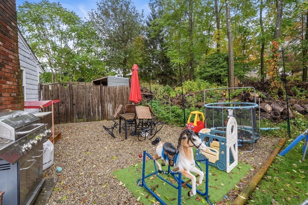 Marlborough, Massachusetts, 01752, United States, 3 Bedrooms Bedrooms, ,2 BathroomsBathrooms,Residential,For Sale,1968899