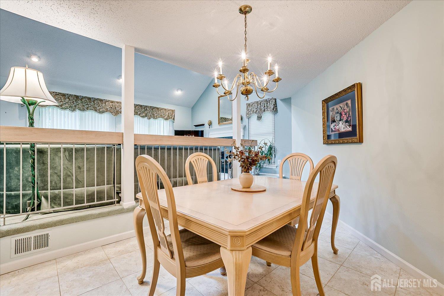 Edison, New Jersey, 08820, United States, 2 Bedrooms Bedrooms, ,3 BathroomsBathrooms,Residential,For Sale,1991890