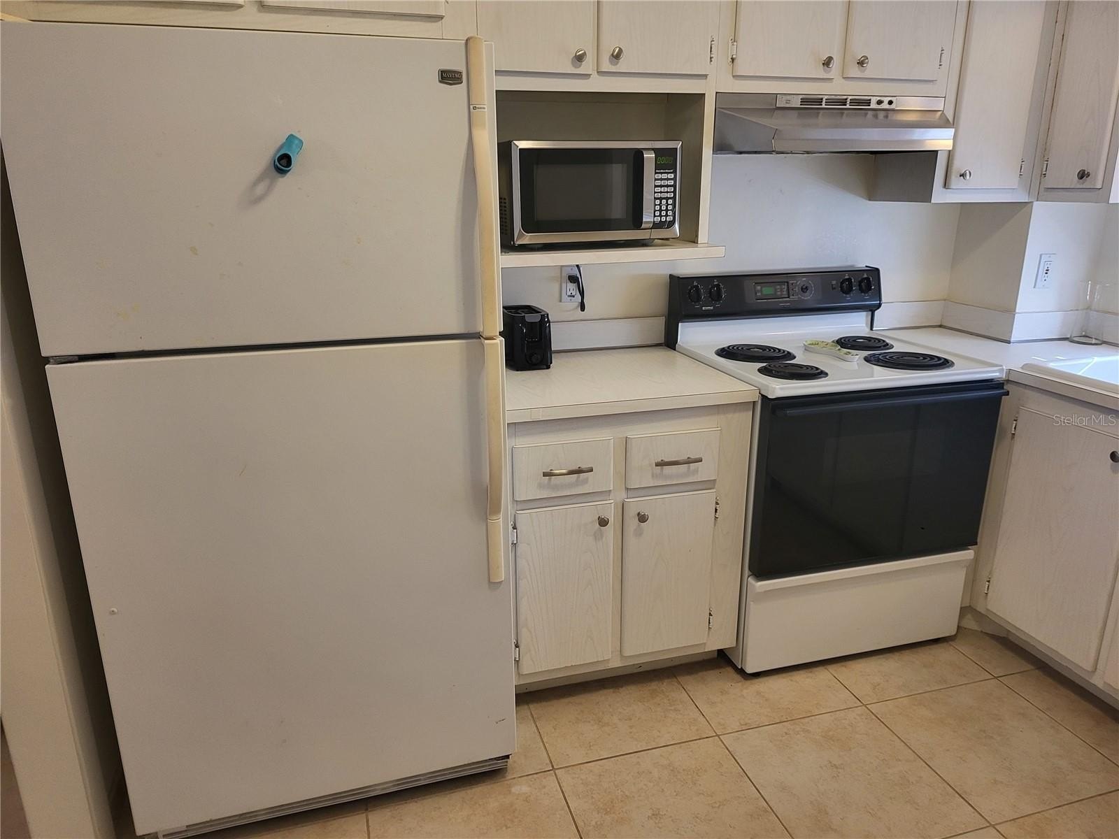 CLEARWATER BEACH, Florida, 33767, United States, 2 Bedrooms Bedrooms, ,2 BathroomsBathrooms,Residential,For Sale,1982675