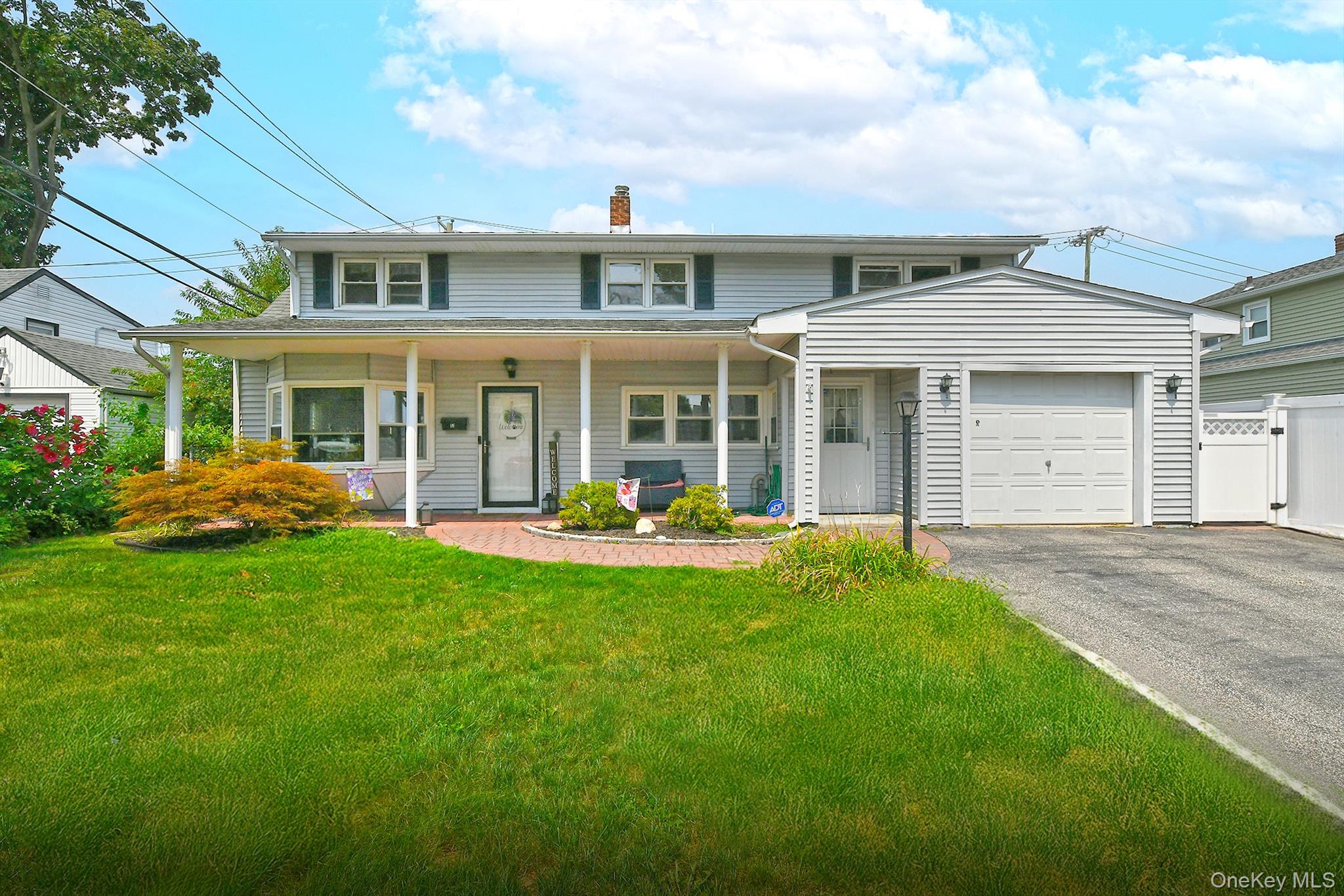 Periwinkle Rd, Levittown, NY 11756 #1