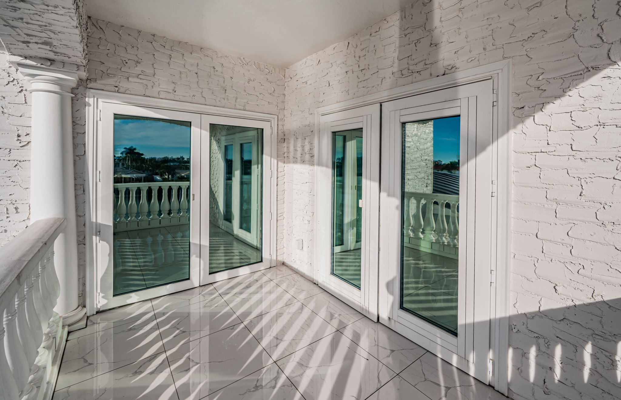 St Petersburg, Florida, 33707, United States, 4 Bedrooms Bedrooms, ,3 BathroomsBathrooms,Residential,For Sale,1992370