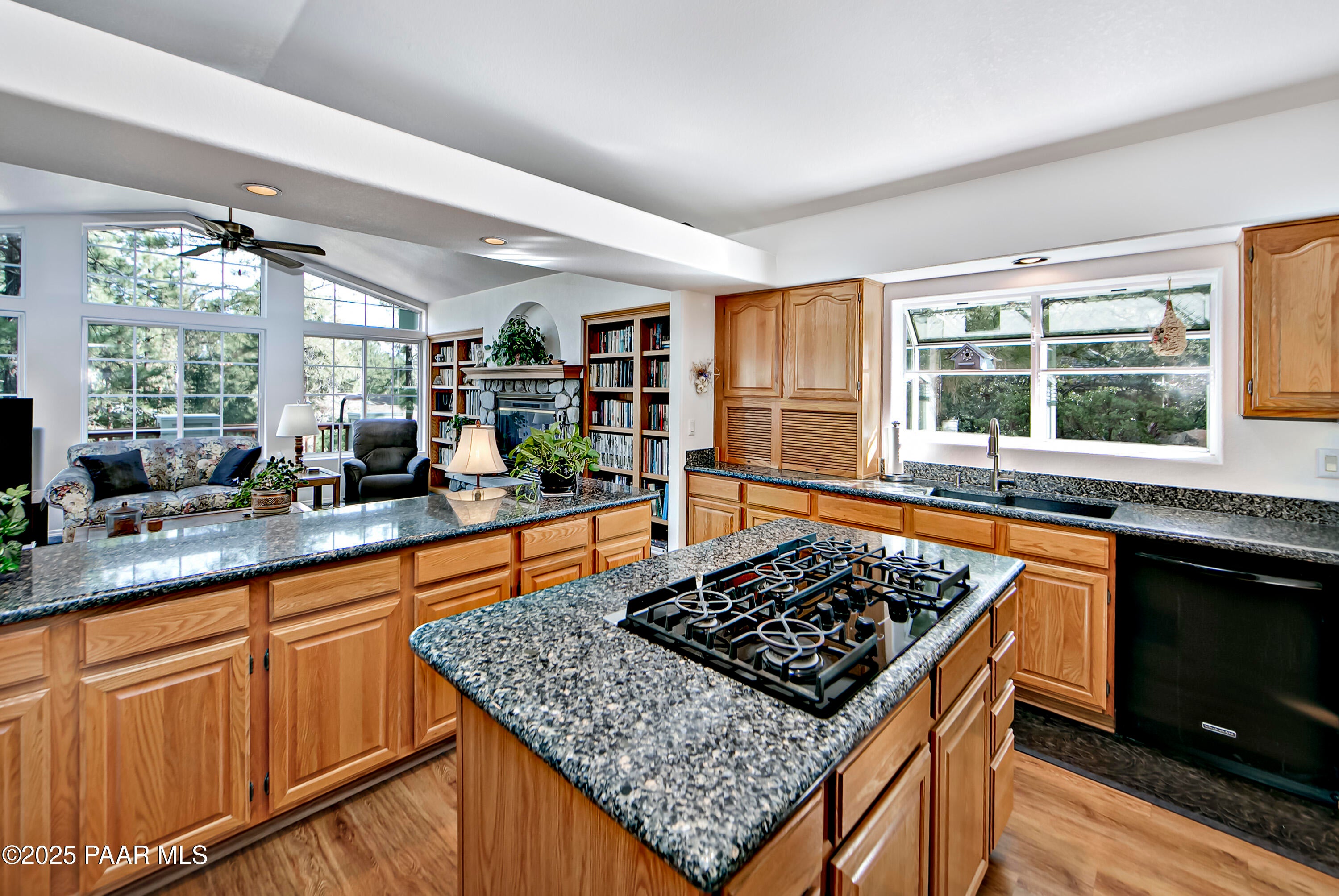 Prescott, Arizona, 86303, United States, 3 Bedrooms Bedrooms, ,2 BathroomsBathrooms,Residential,For Sale,1991312